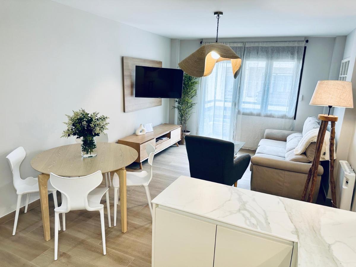 Apartamentos Noja Playa Exteriör bild